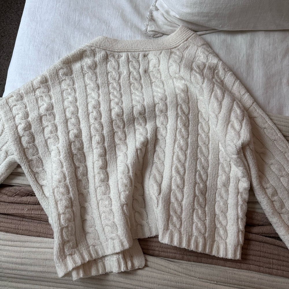 Abercrombie & Fitch Cream Cable Knit Cardigan - Picture 4 of 4